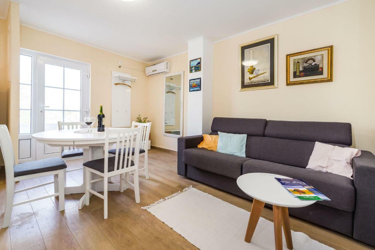 Long Island Olive Apartment Sali Esterno foto
