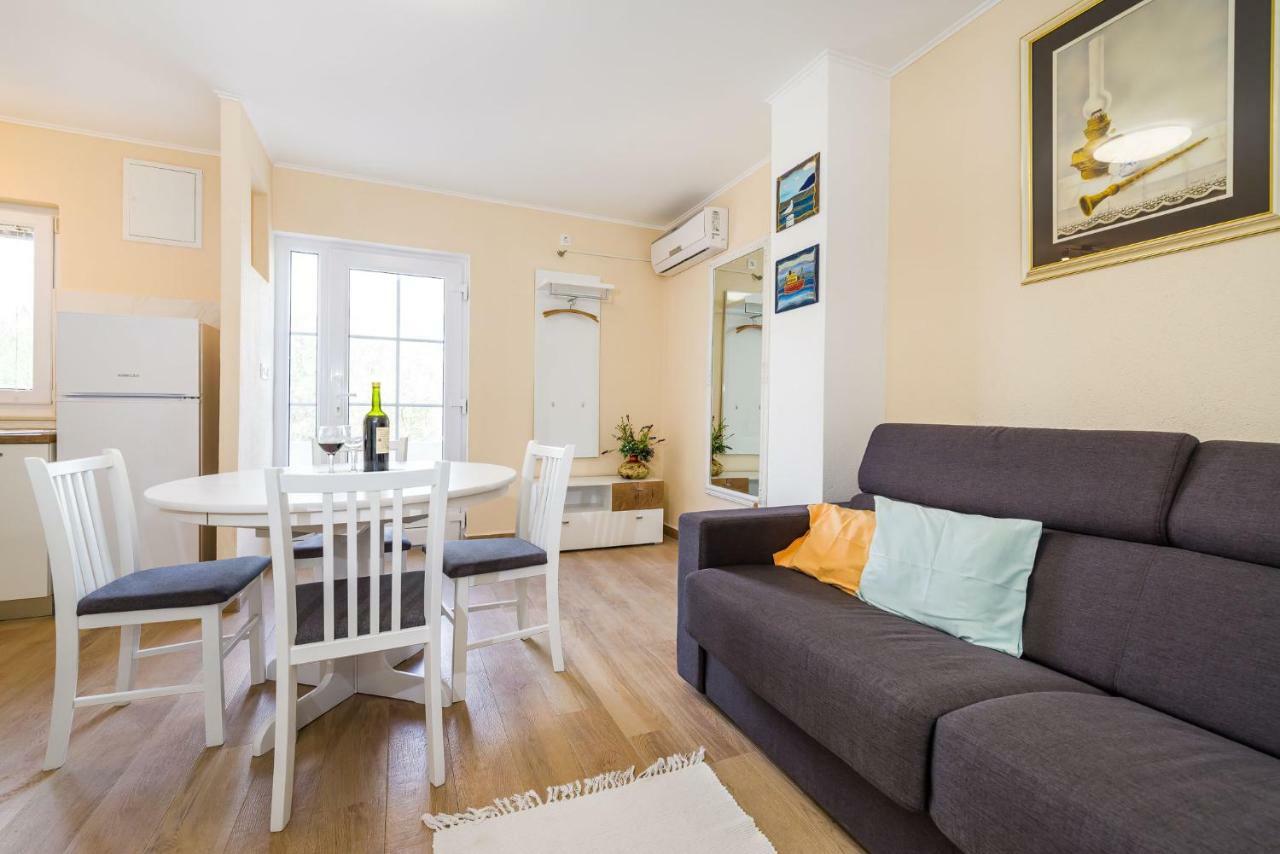 Long Island Olive Apartment Sali Esterno foto